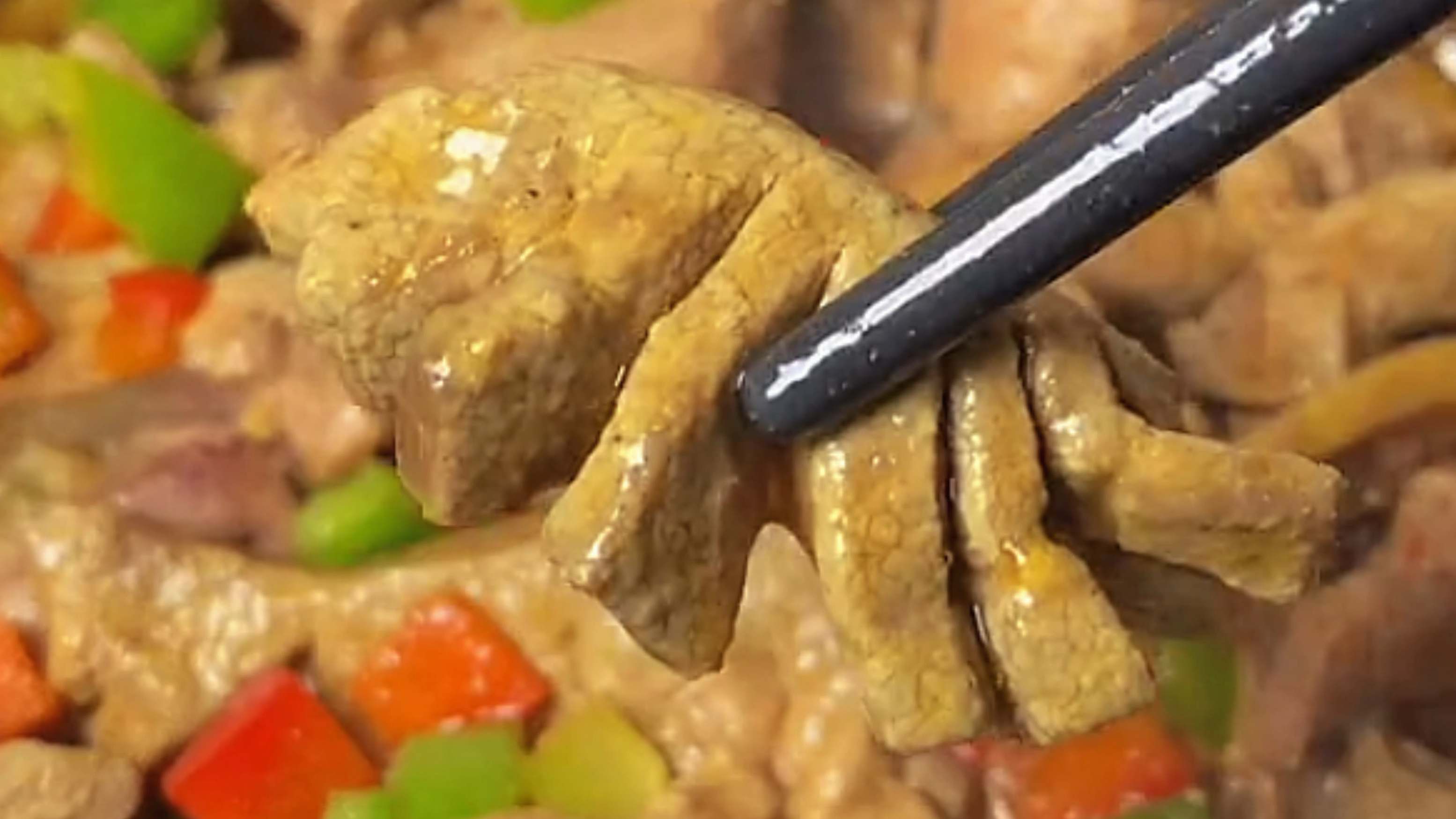 猪肝是非常有营养的食物,很适合老人和孩子吃,懒人做法一学就会