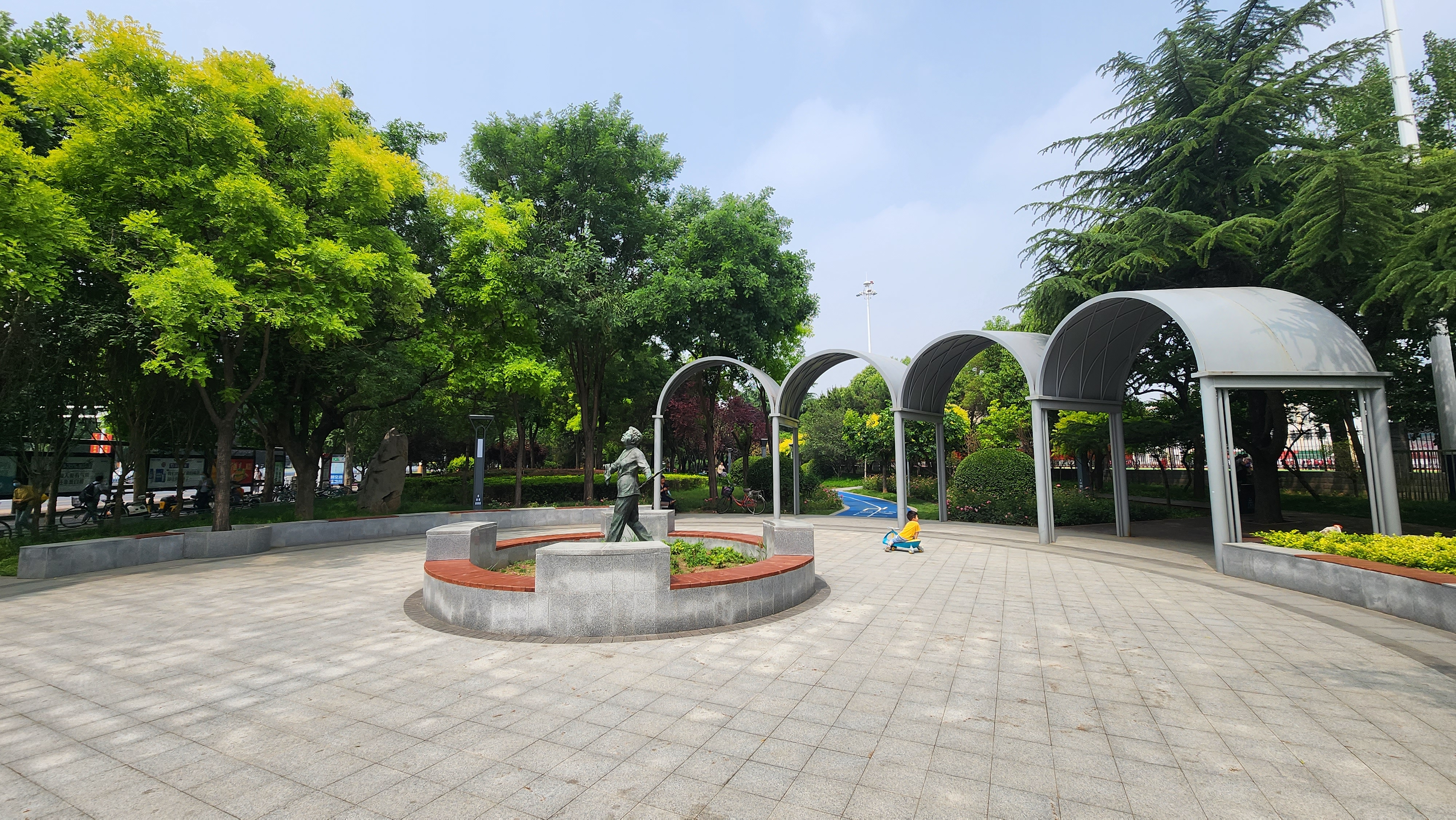 石家庄市街角公园-庄晴园