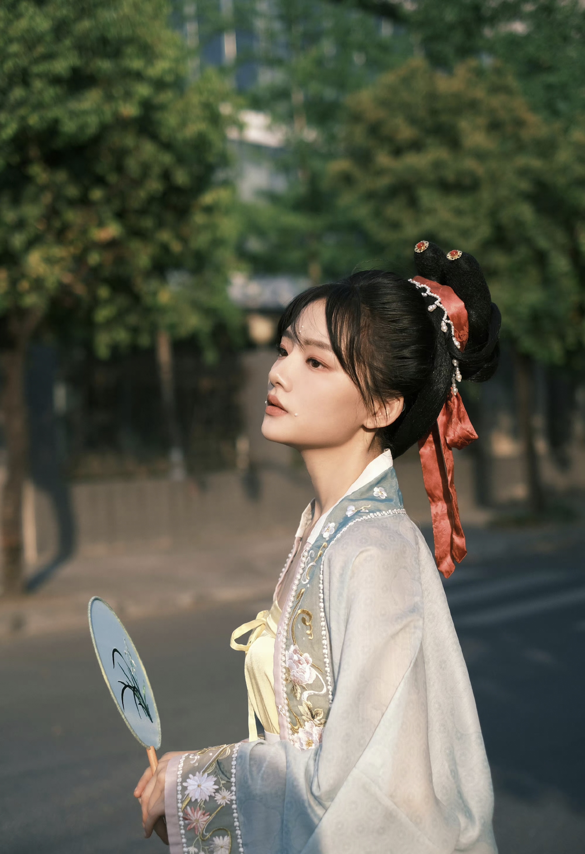 任敏i古风珍珠妆柔美婉约,一瞬间梦回徽柔!