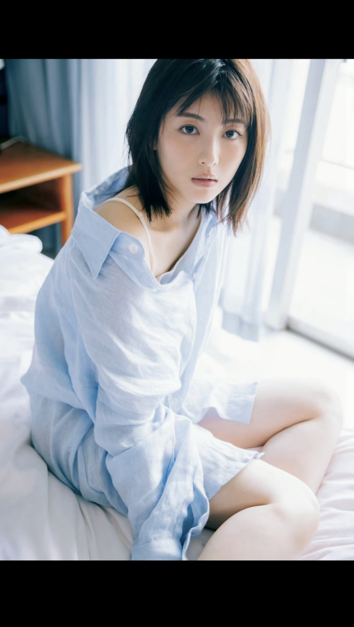 十大绝美的日本女星 滨边美波,身高155cm,与2000年8月29日出生于石川