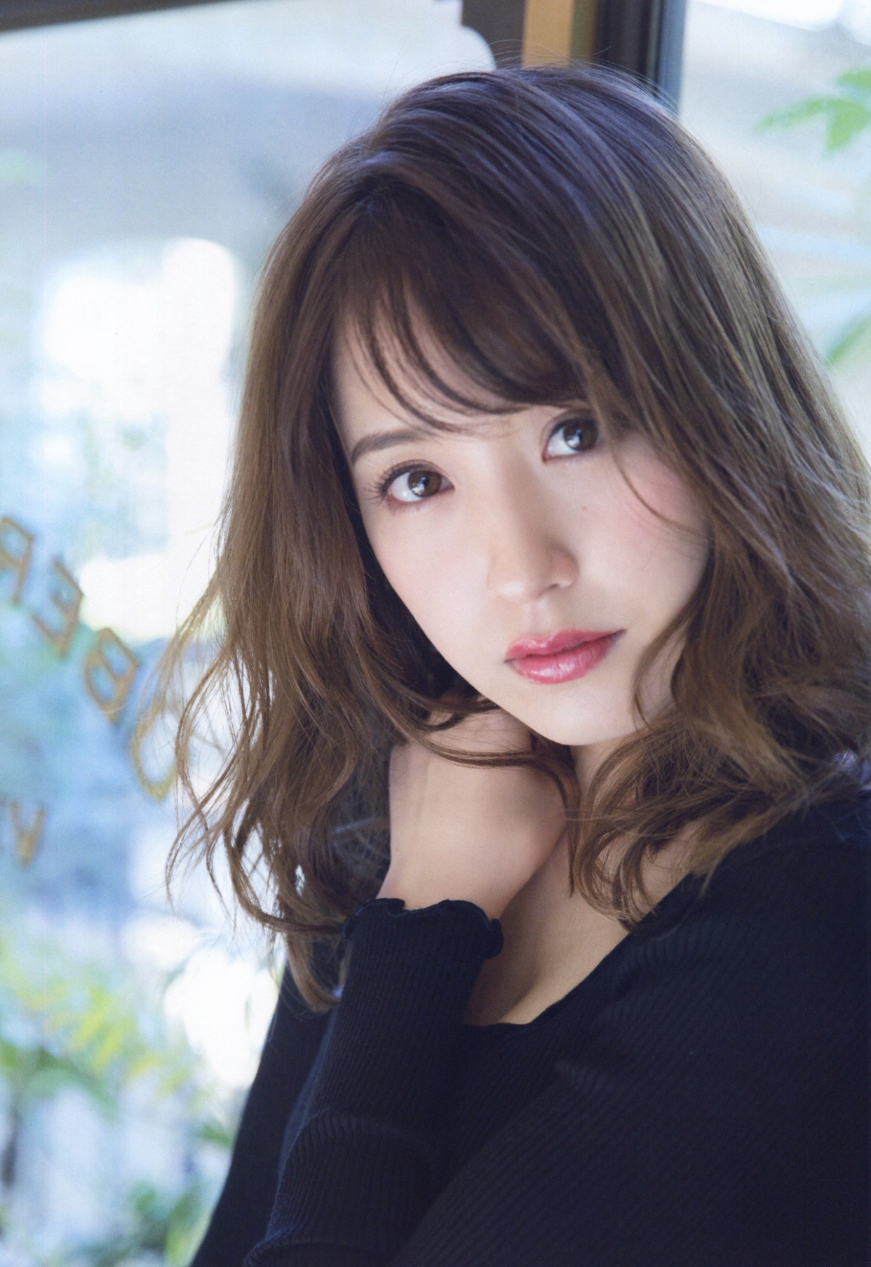 乃木坂46成员里最有女人味的卫藤美彩