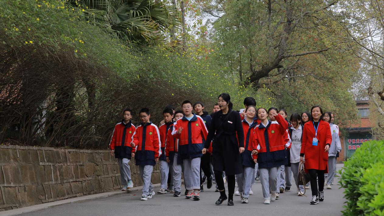 北师大广安实验学校图片