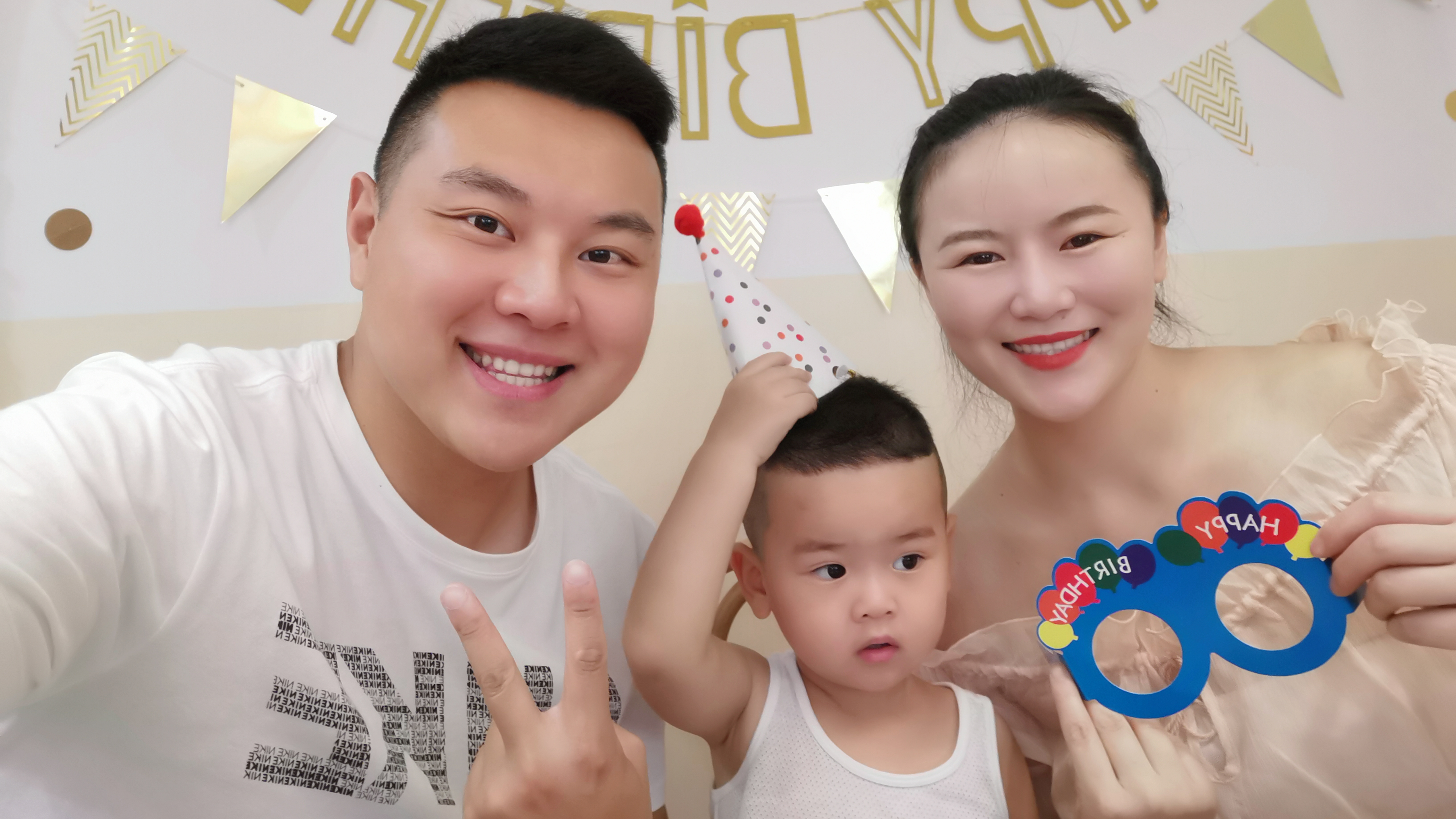儿子两岁啦!带他去株洲网红餐厅吃一顿,小朋友玩得可高兴啦