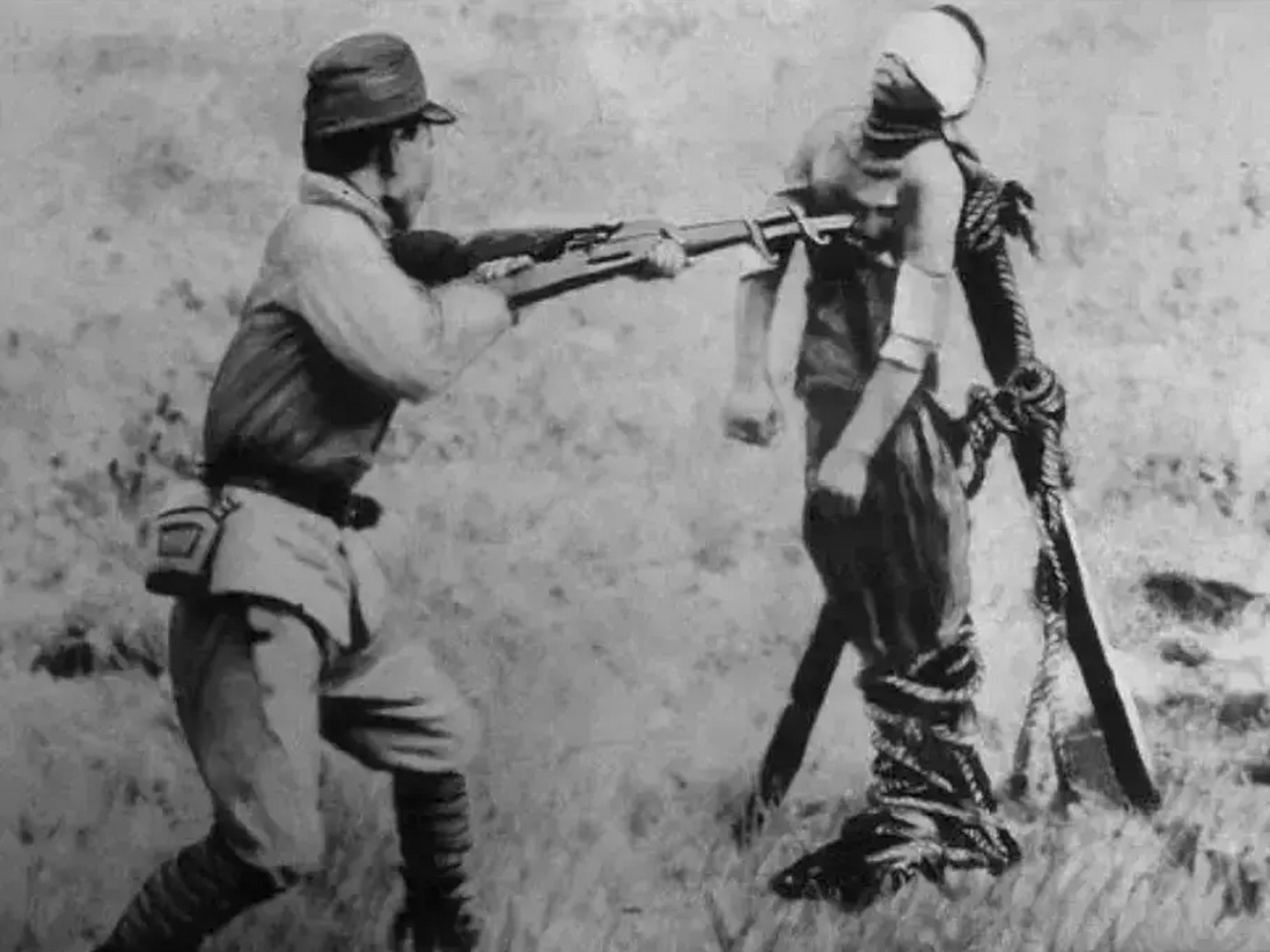 1937年,日本鬼子侵占天津后,把抓获的中国西北军战俘当做练刺刀的靶子