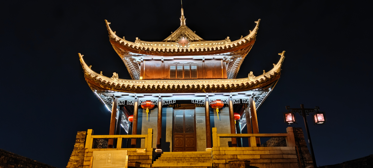 苏州夜景,盘门景区如梦似幻,表示已经醉了