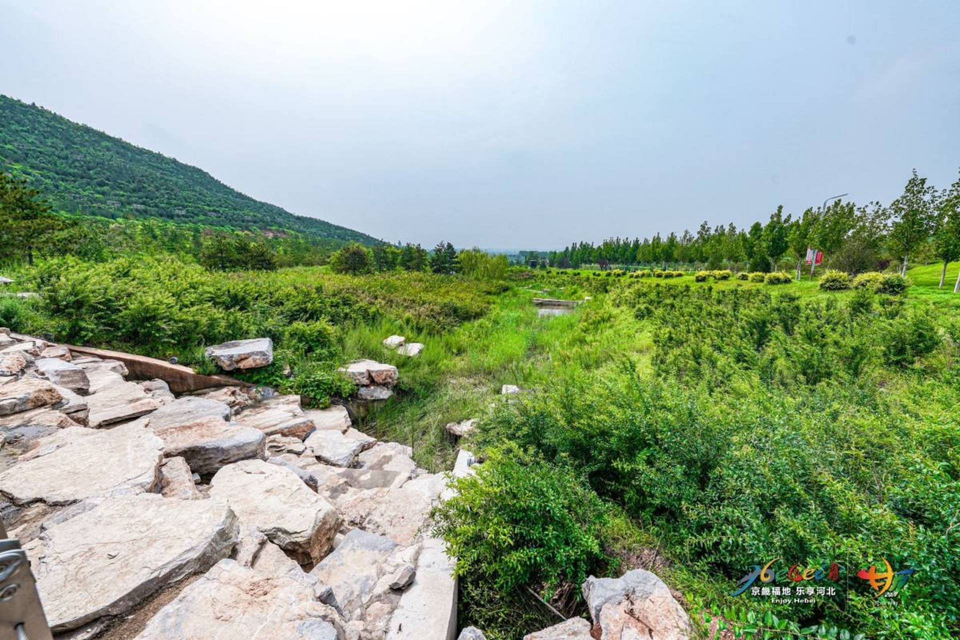 武安九龙山山地运动公园位于邯郸正西10公里,武安正东10公里,规划总