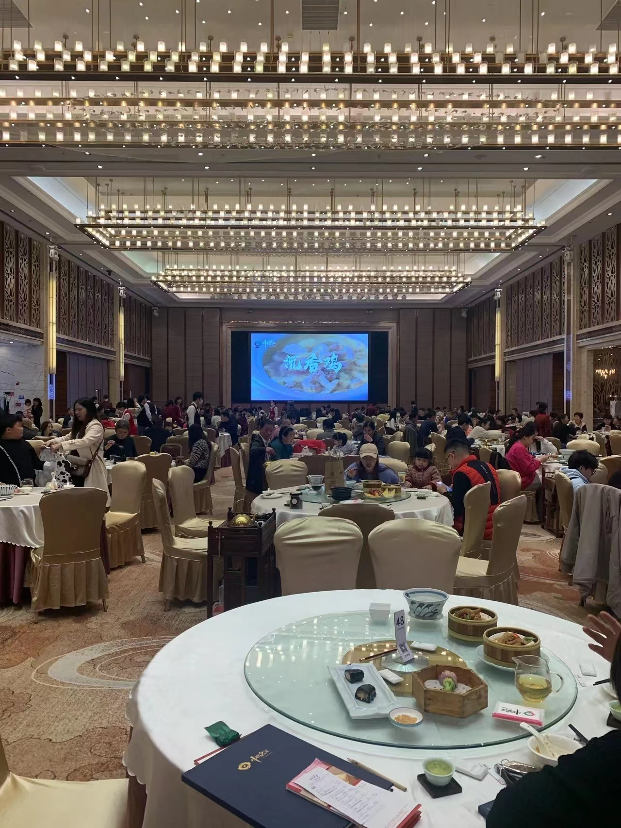 萝岗早茶哪家强,中西名菜不彷徨!