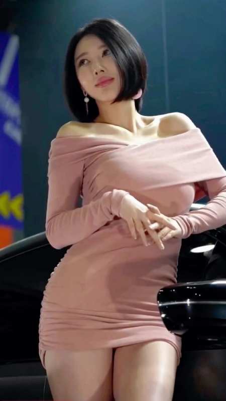 韩国美女车模宋珠儿 完美身材,气质美女