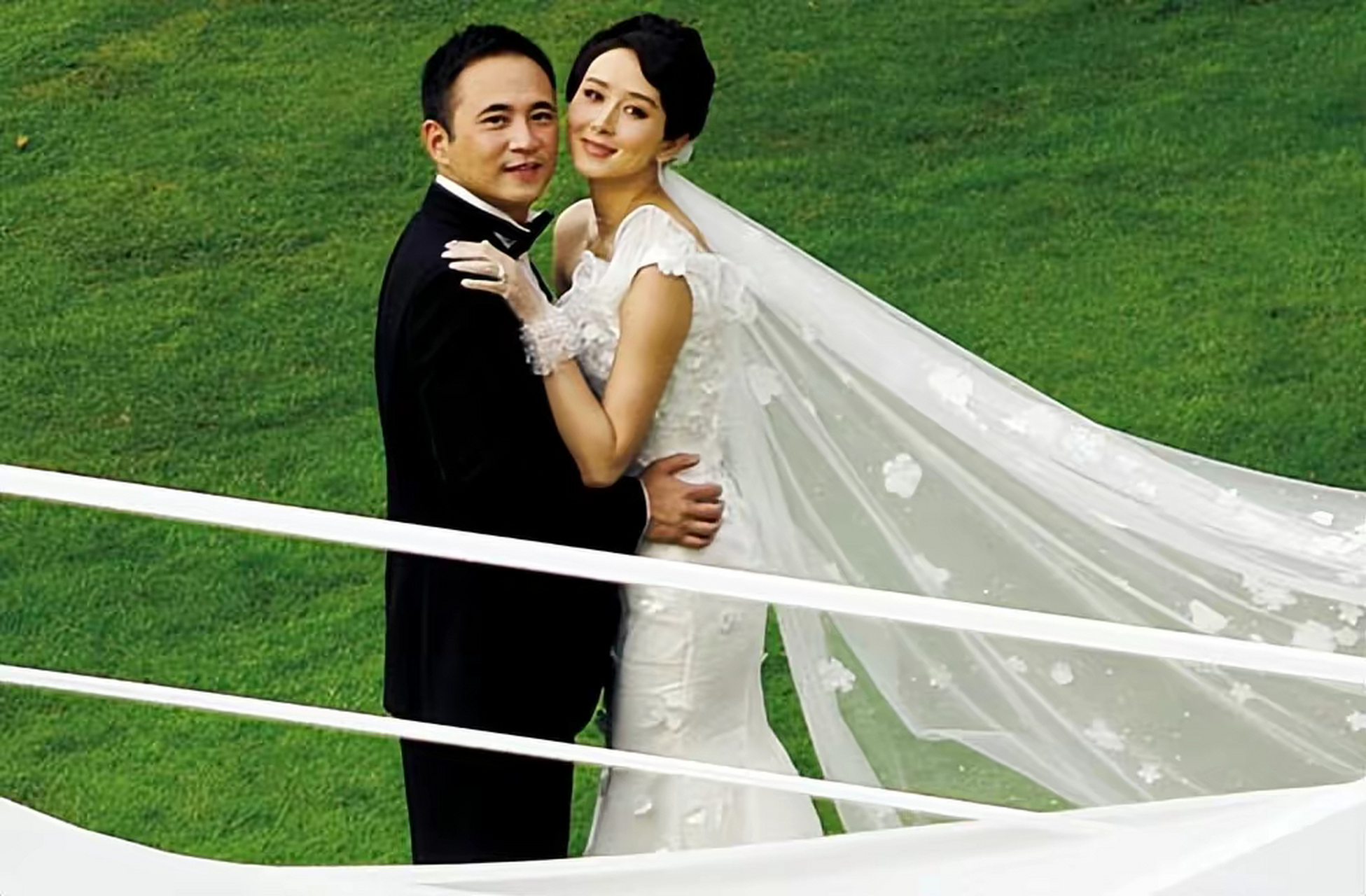 胡静可以说是女星嫁豪门比较幸福的一位.