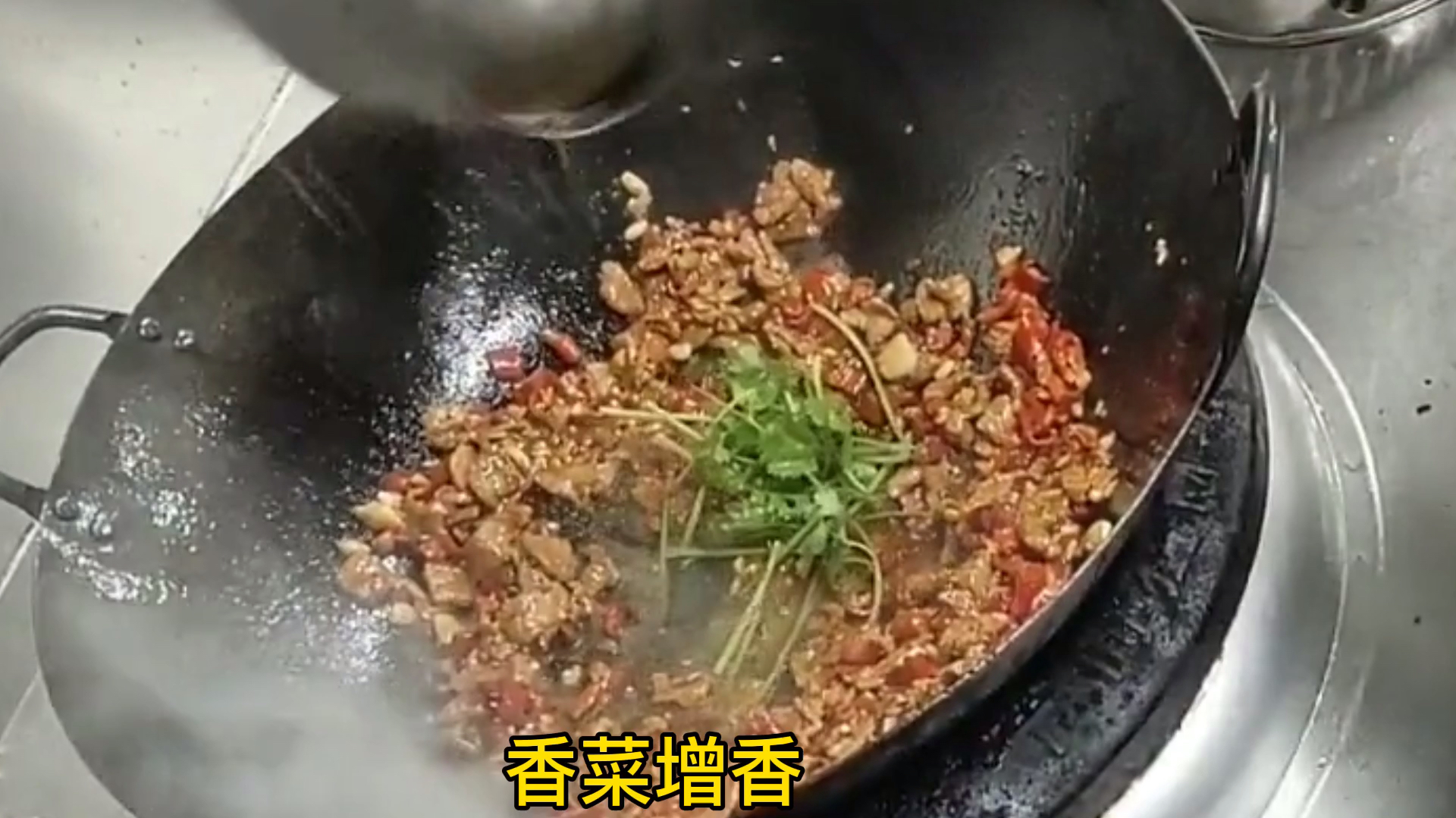 湘菜大厨教你湖南代表性小炒,小炒黄牛肉正确做法,先收藏