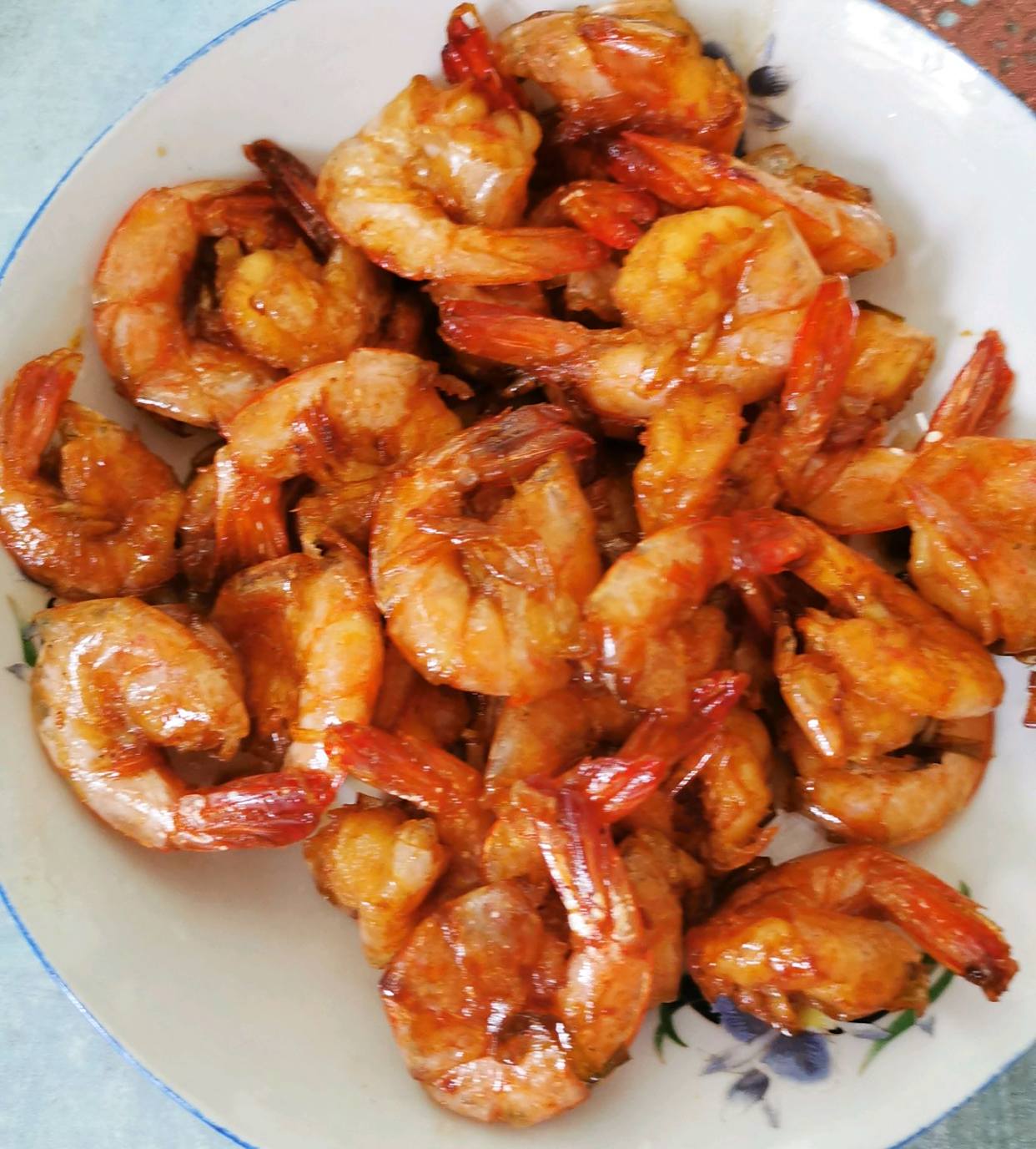 油焖大虾的家常做法,基围虾这样做更好吃!