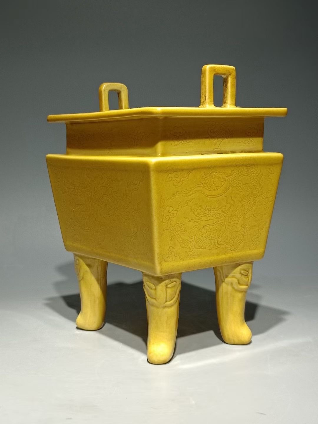 明正德,四足香炉