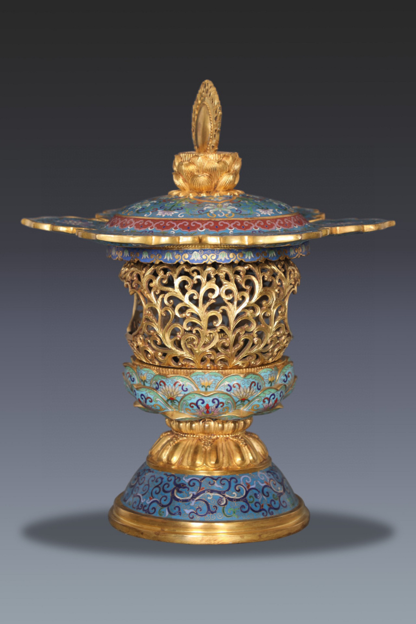 清 精铸铜胎景泰蓝掐丝珐琅宫灯 【规格】高48cm 直径40cm 重19.