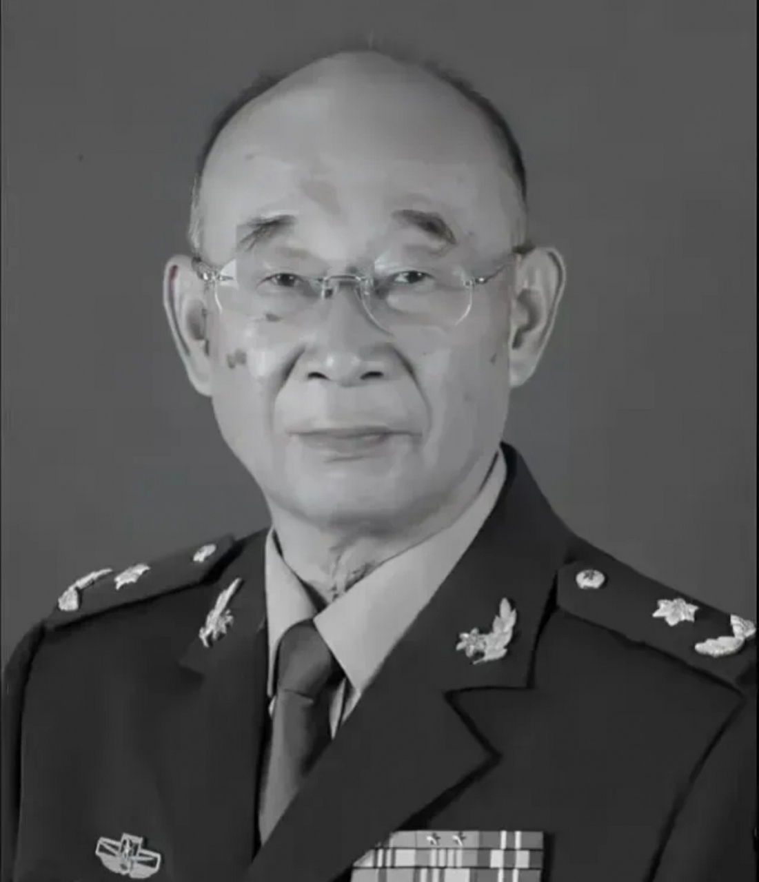 花费43年时间潜心钻研,只为中国武器装上火眼金睛