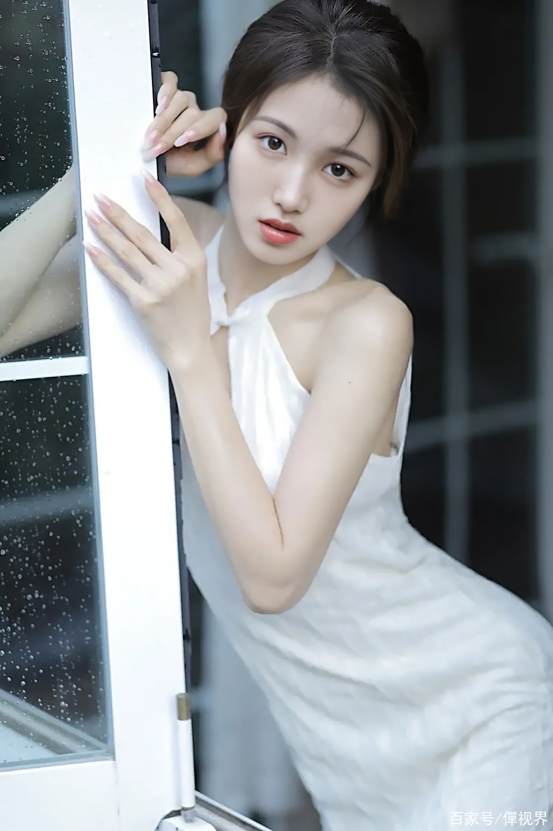 美女写照 baijiahao.baidu.com