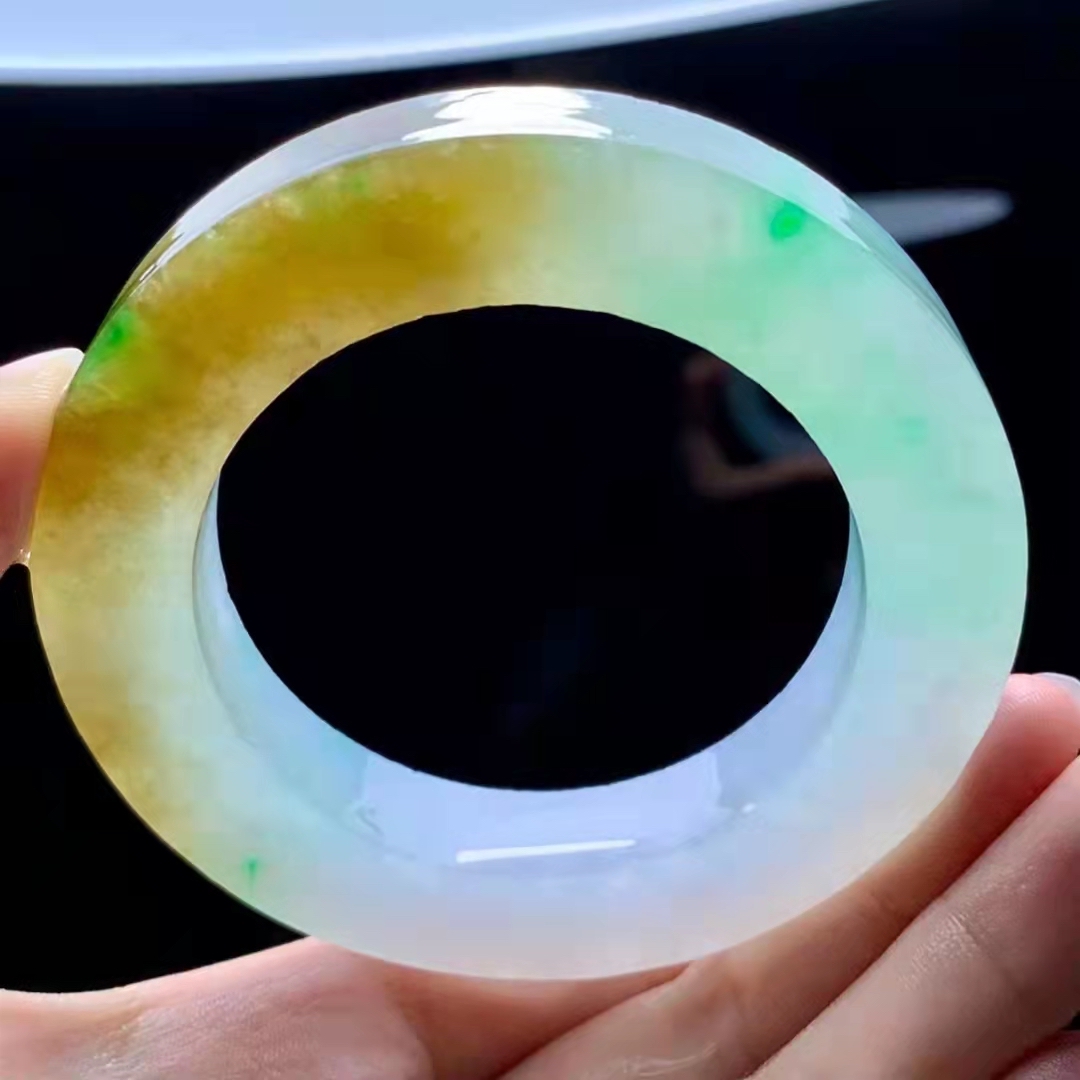 黄红翡飘花四色翡翠手镯,黄加绿,特色十足,独一无二