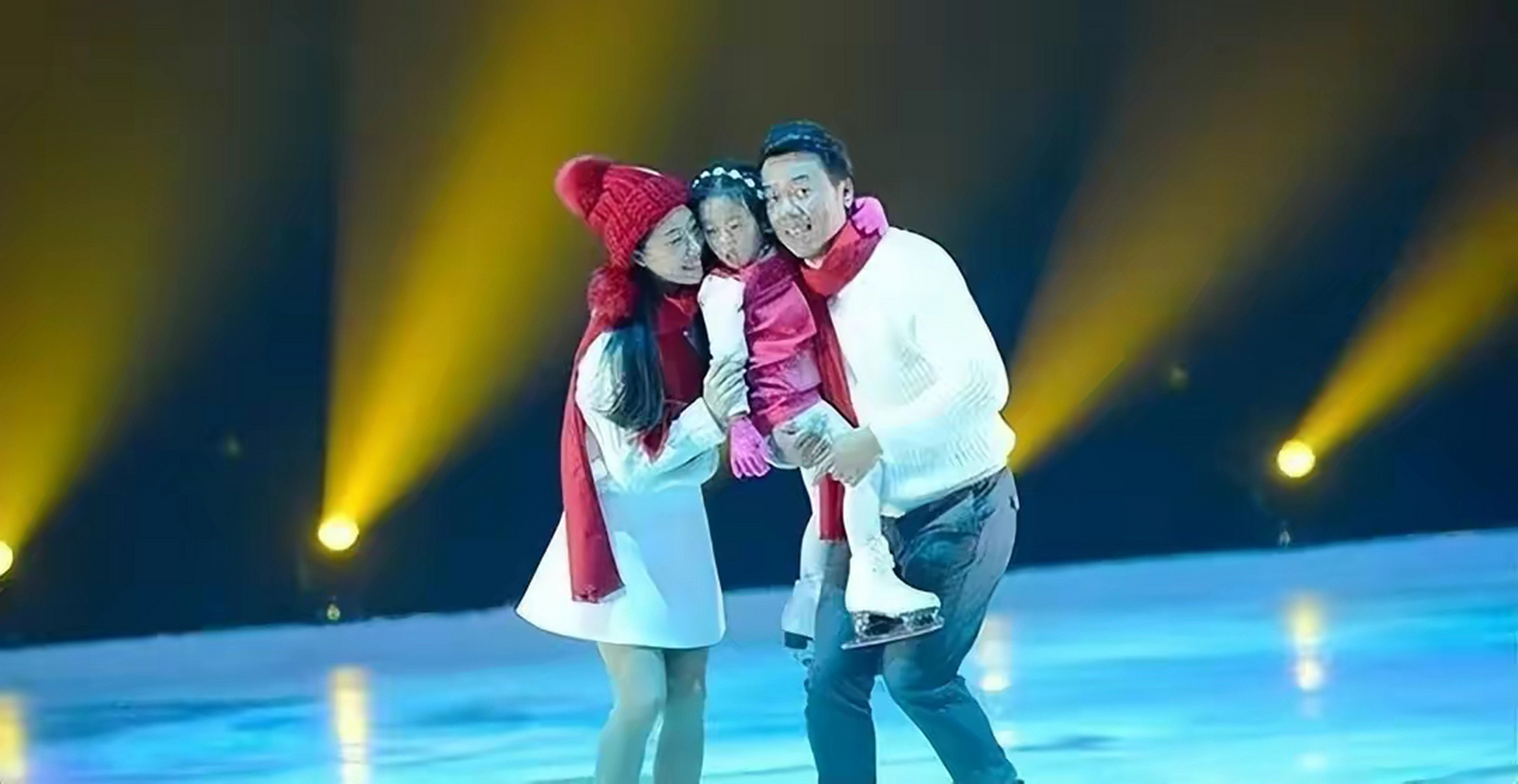 申雪赵宏博女儿:身材修长像爸爸,9岁已是全国冠军 赵雪儿从小就展现出