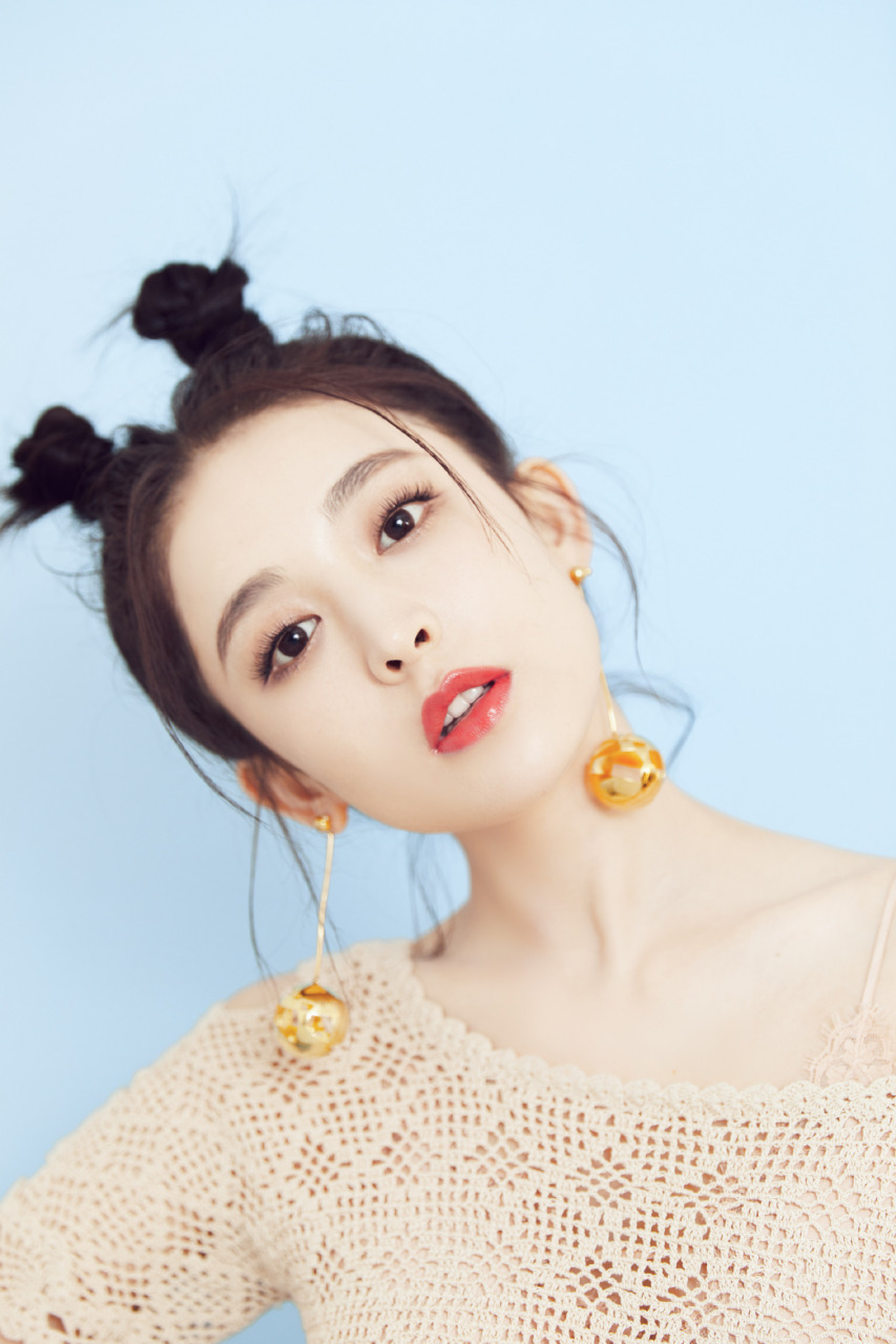 娜扎性感俏丽唯美写真!#气质美女# #明星