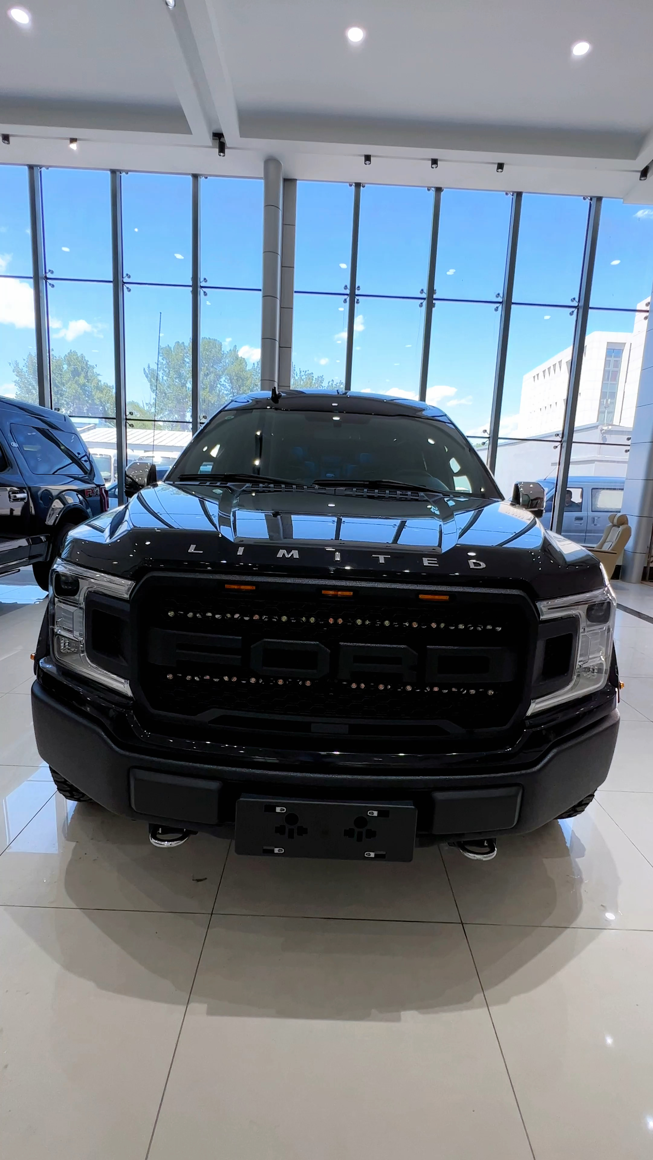 福特勇猛者尊享版大七座suv越野豪华行宫升级猛禽套件