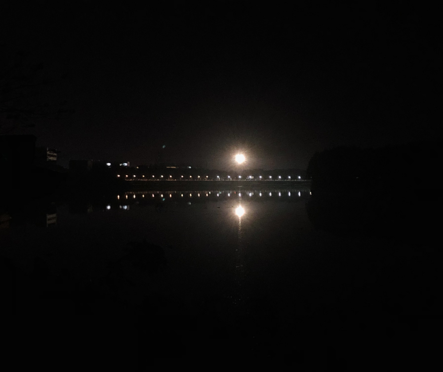 上不完的班,熬不完的夜……什么时候有花不完的毛爷爷呢[左捂脸][左