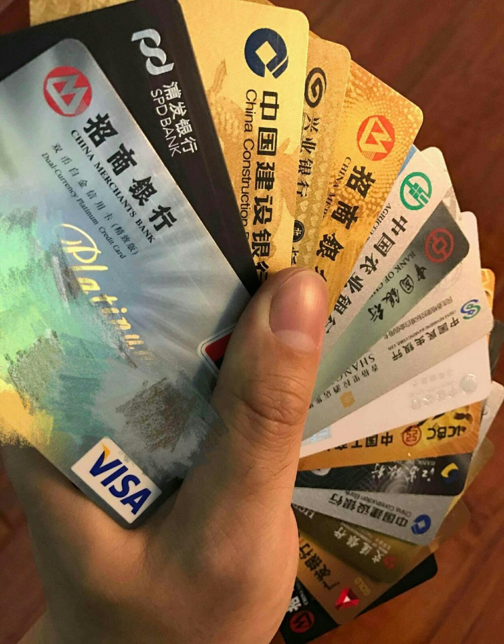 名下有一套房子信用卡逾期(名下有一套房子信用卡逾期会把房子收走吗)