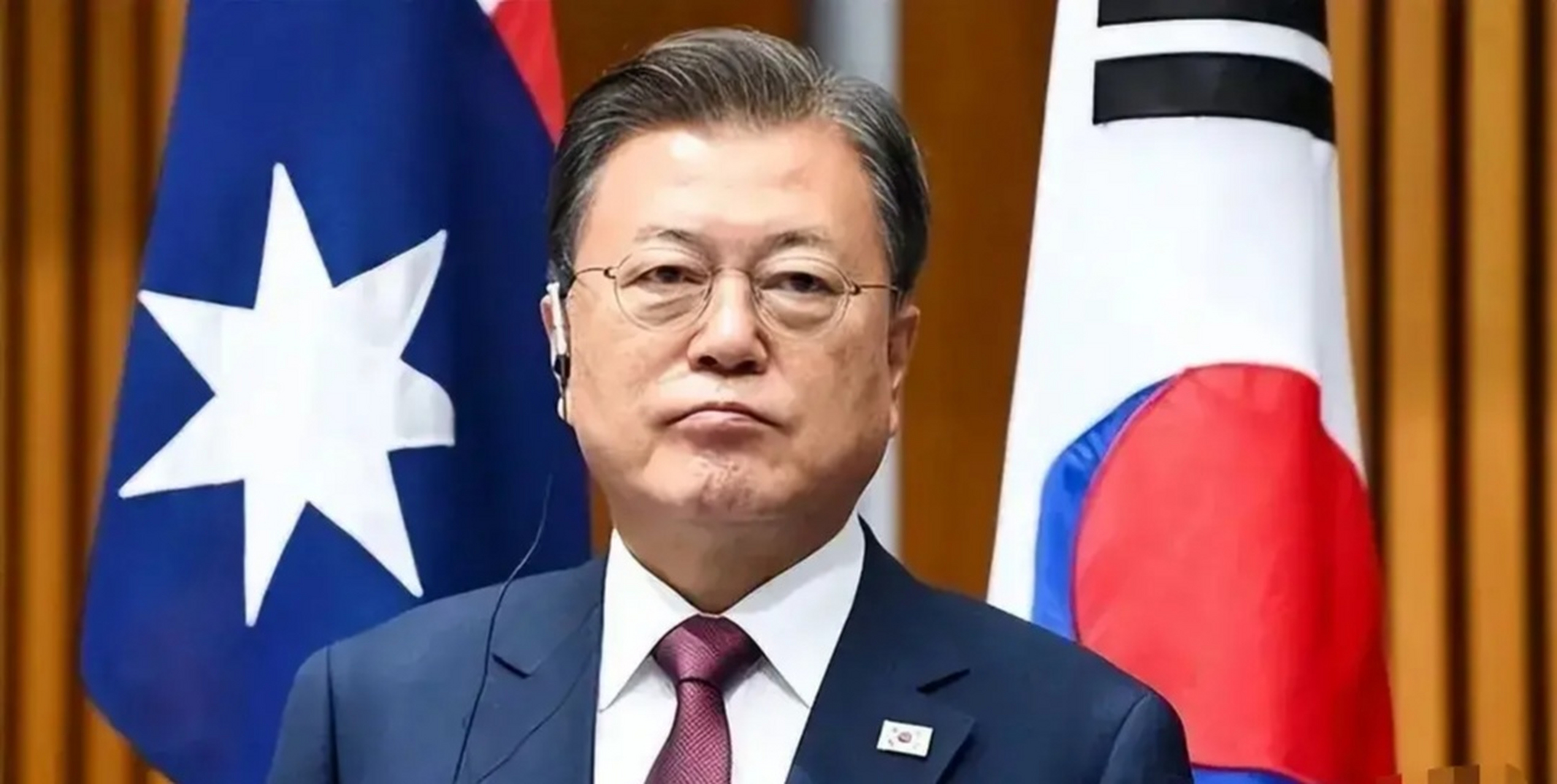 韩国前总统文在寅批评尹锡悦政府处理中韩关系目光短浅,引发了全国