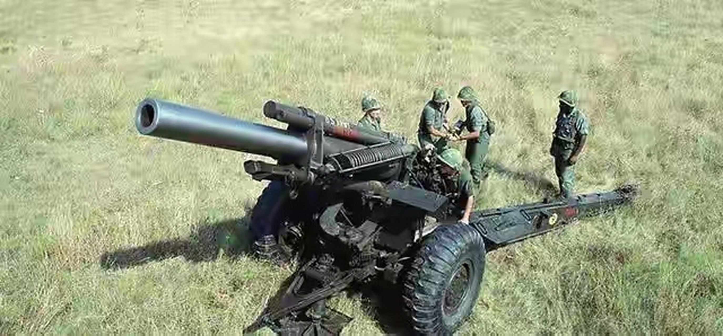 m1式240毫米榴弹炮,代号"黑龙",是美国自1934年开发的一种重型榴弹炮