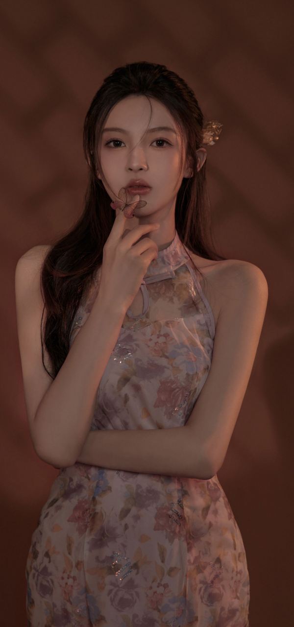 雍容雅步,绰约多姿!#清纯美女# #气质# #壁纸