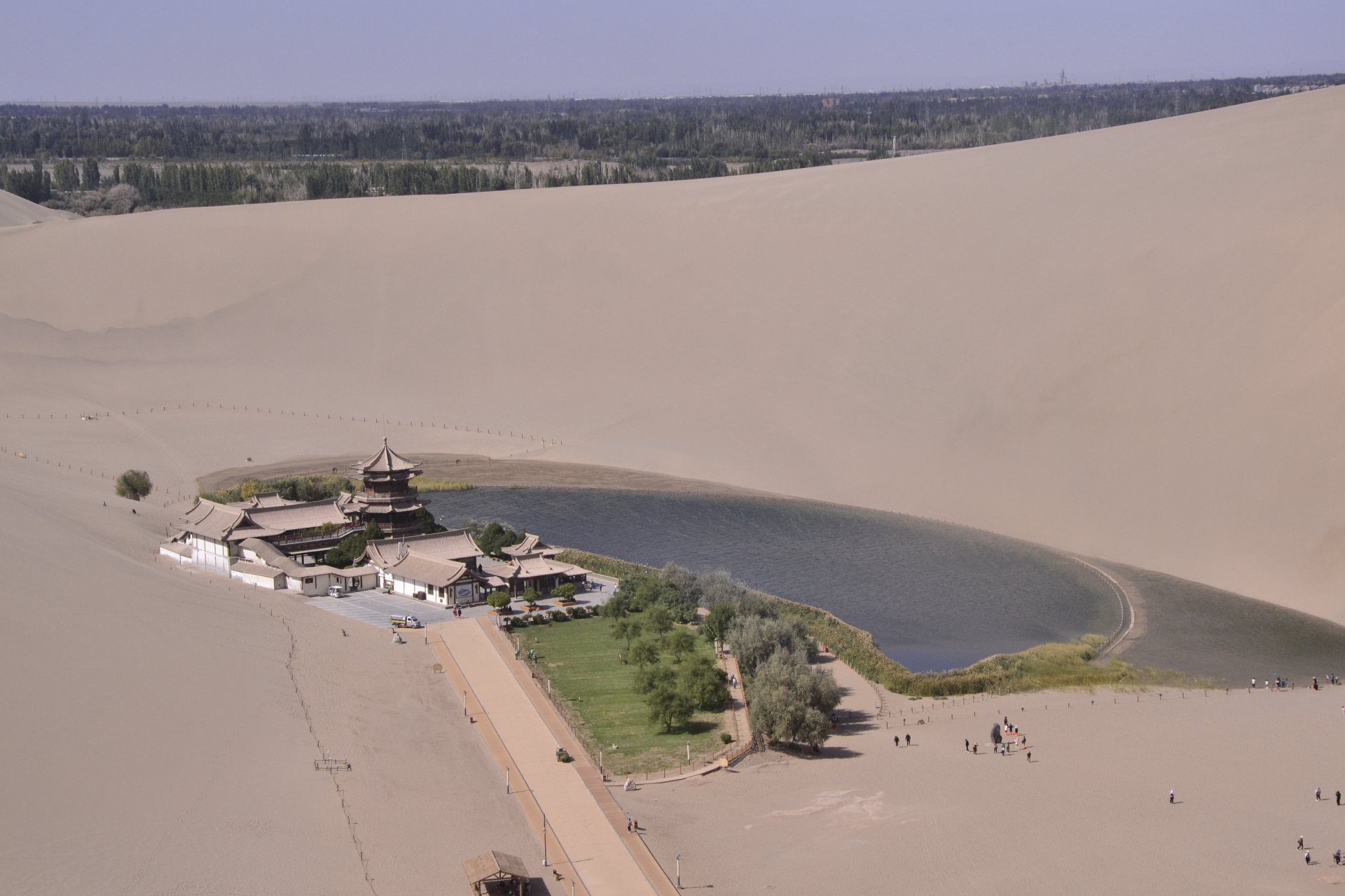 月牙泉的风光 知心岛拍摄于甘肃月牙泉 2023年9月29日