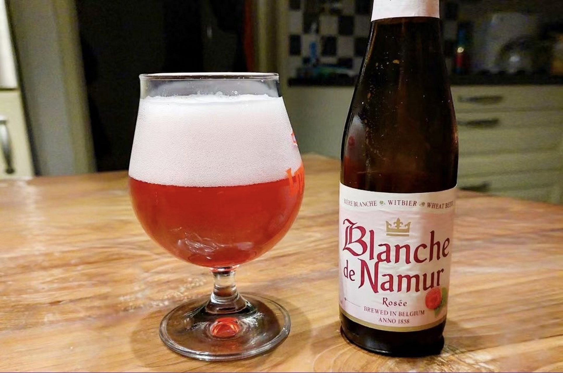 娜慕尔 玫瑰小麦啤酒 blanche de namur rosée fruit beer 这是一款