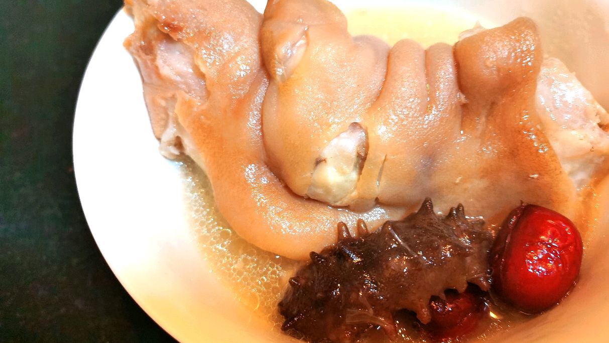 金榜“蹄”名,备战高考长期加班就喝海参红枣猪蹄汤,营养不上火