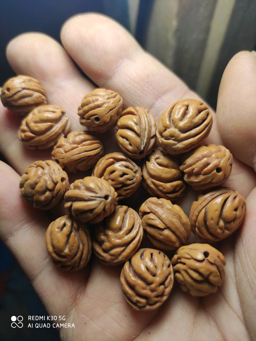 手工活儿,桃核串,挂件,随性雕刻