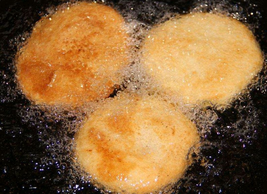 湖北绿豆糍粑,家庭版简单做法.香酥味美,超级好吃