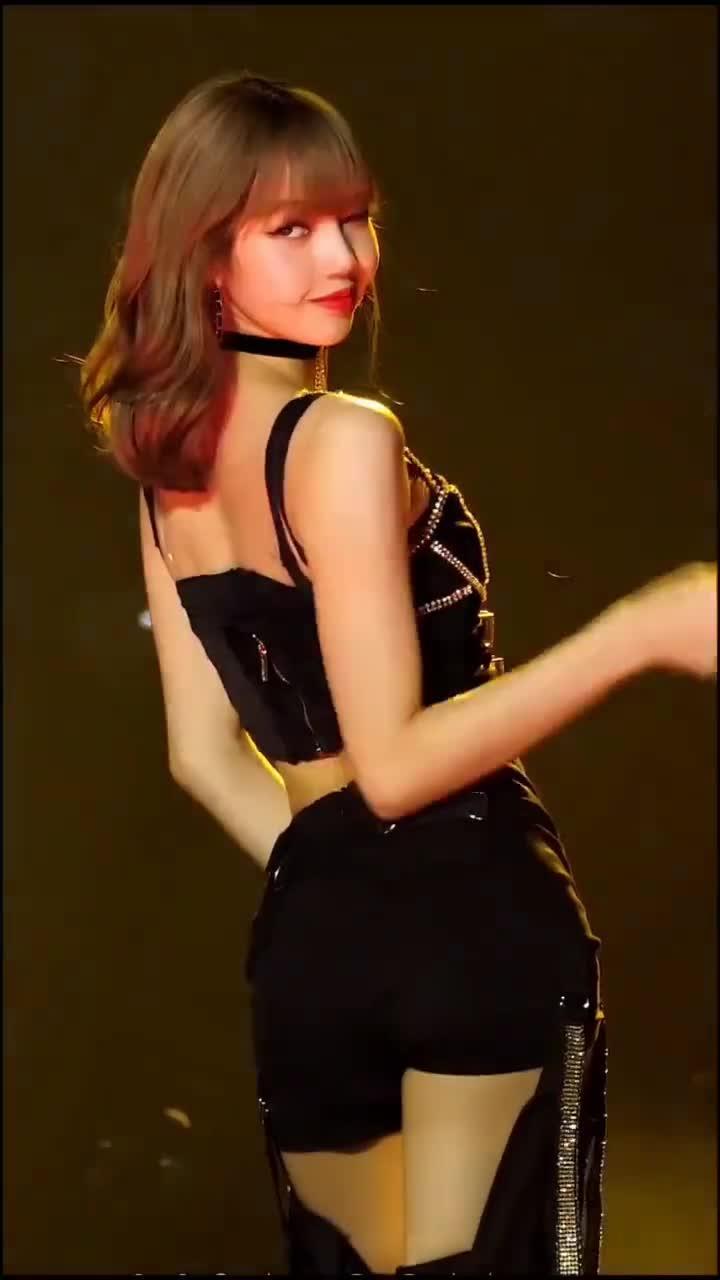 lisa盘点lisa名场面好会扭一女的