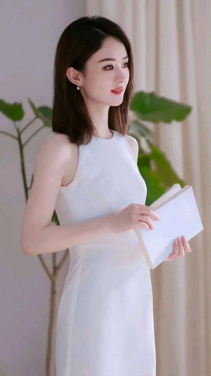 优雅女神赵丽颖#一眼沦陷# #惊艳瞬间# #年轻时极为貌美的女明星