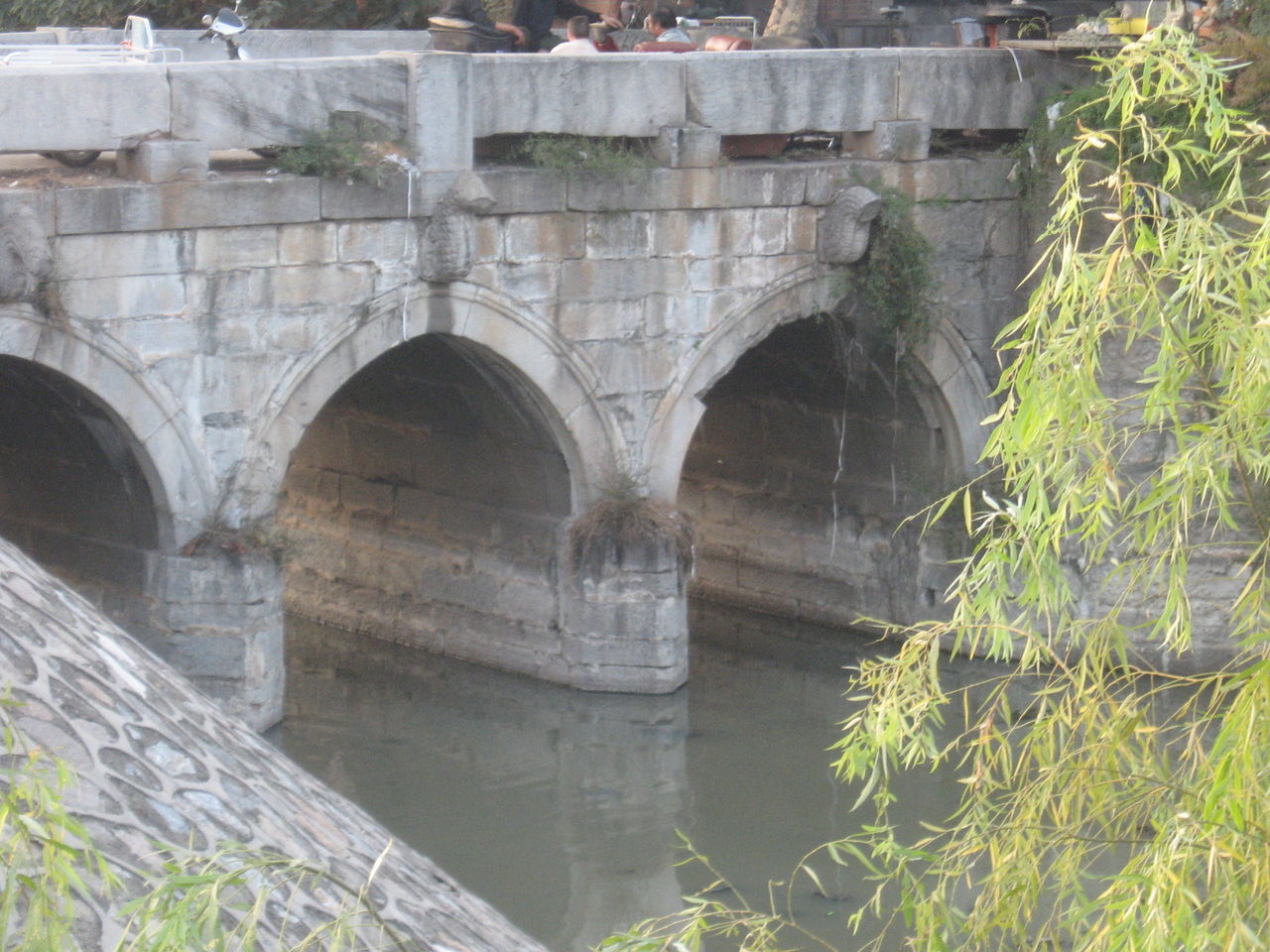 南阳这座桥曾是古宛城交通命脉,桥上有三奇