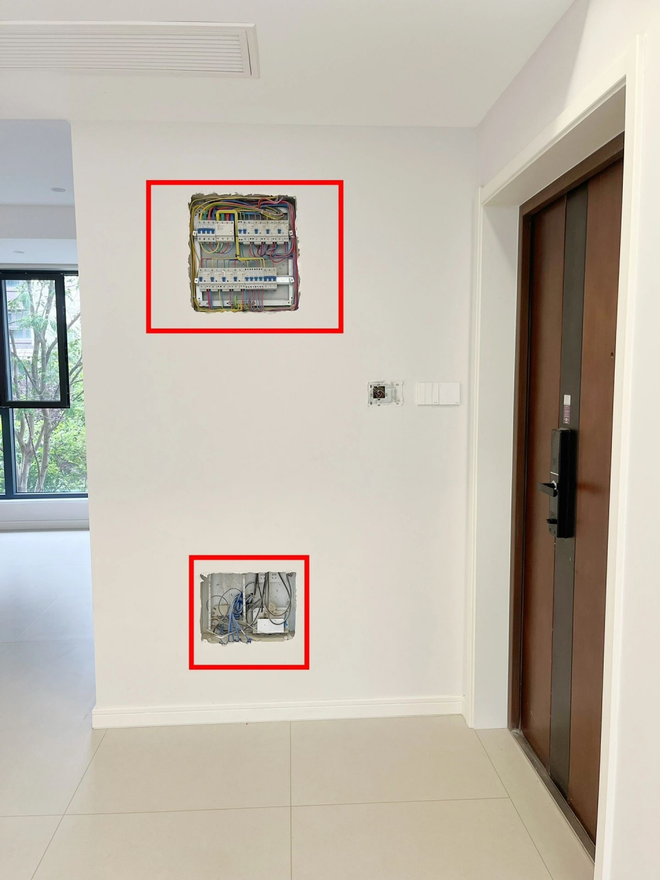 想看看你家的强弱电表箱遮丑的装饰画6015 两个电表箱距离远,到底