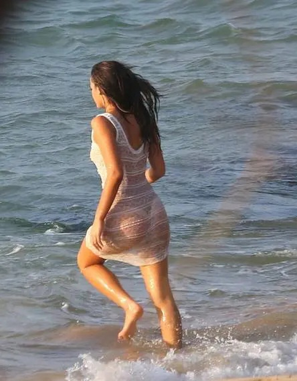 巴西女星布鲁娜·马尔科辛(bruna marquezine).