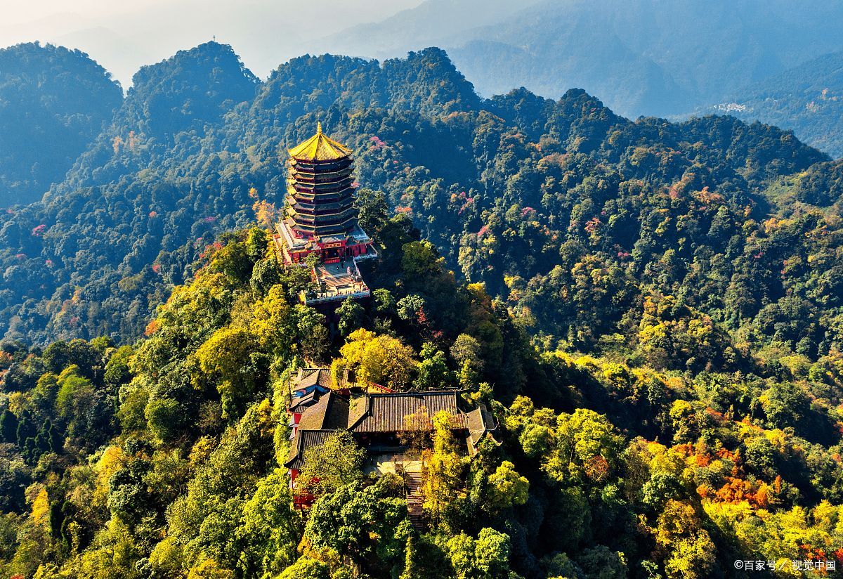 青城山长联,国内第三,写出了这里的美景