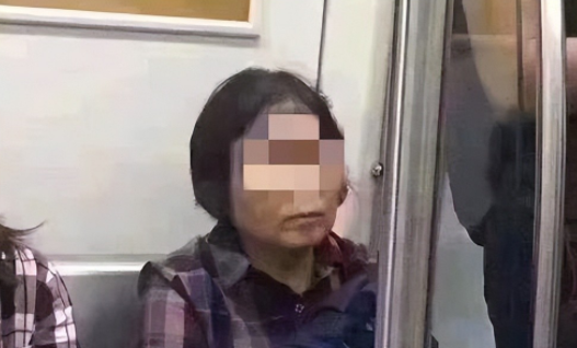 梅姨究竟是谁贩卖多名儿童她从不拍照如今是否归案呢