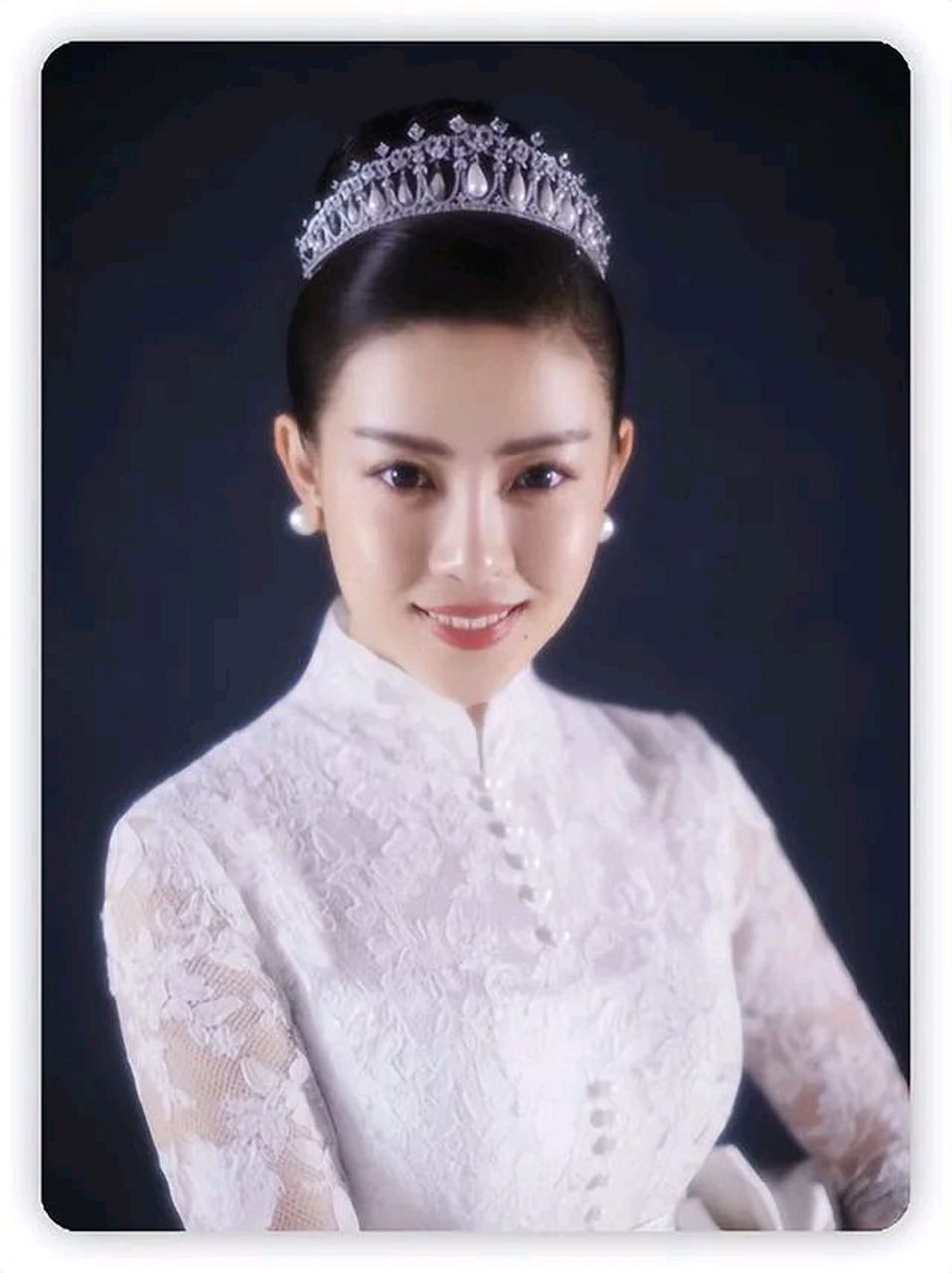 歌唱家刘和刚认识战杨的时候,第一眼就看中了,战杨也非常满意,听说