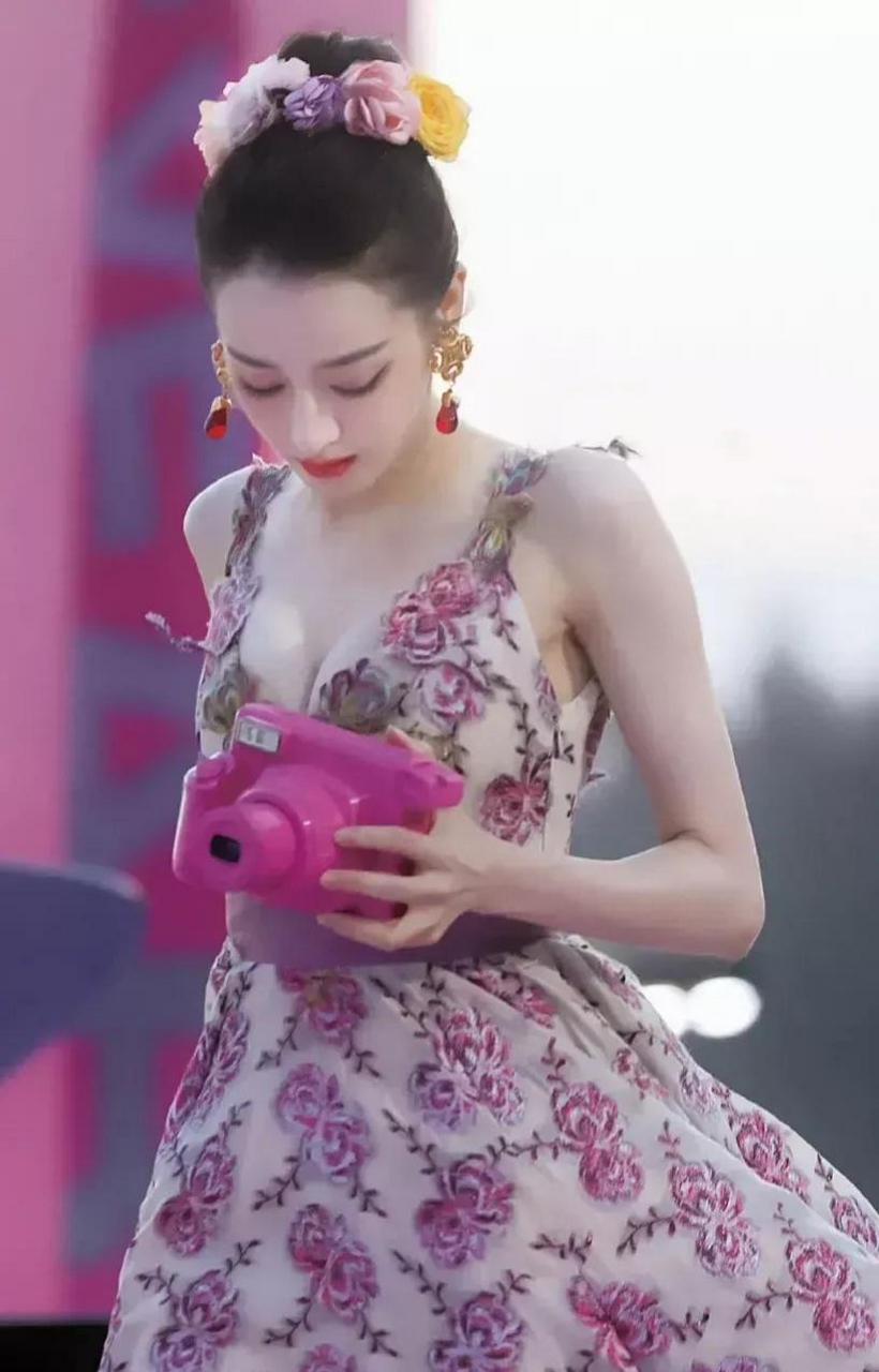 这样的花仙子迪丽热巴,你见过么?