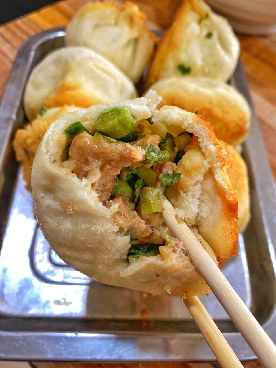 潍坊特色美食—高密炉包 高密炉包历史悠久,风靡城乡.