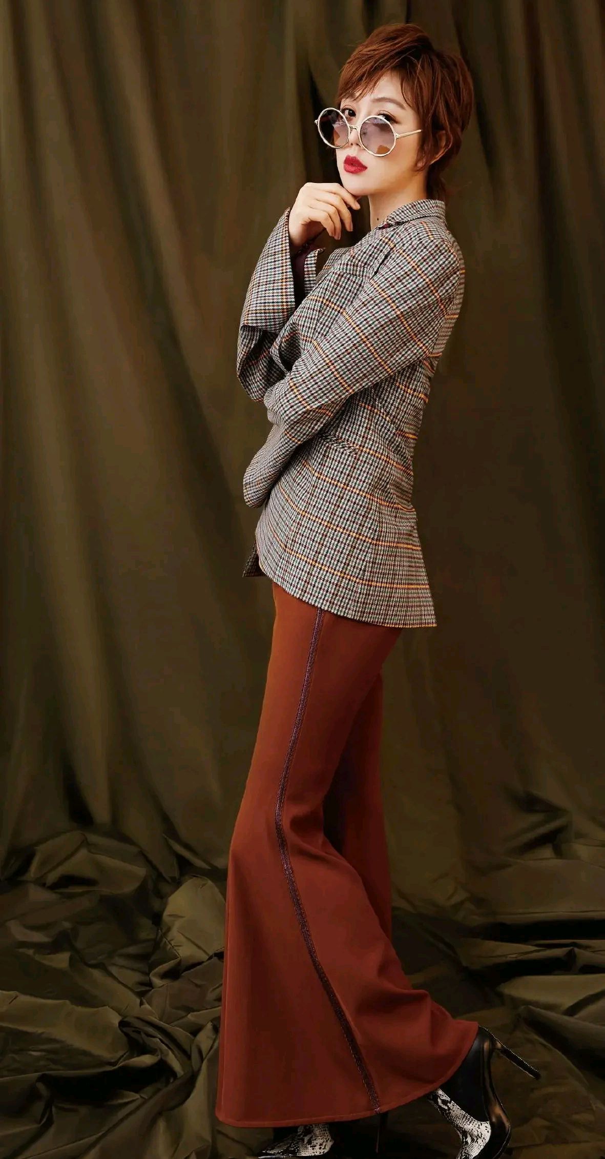 姜妍高清写真图集,身材与美貌并存,性感迷人