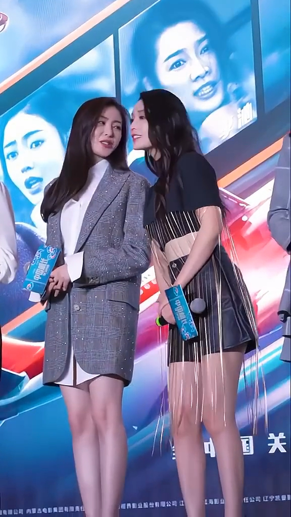 李沁张天爱两位大美女同框太养眼了