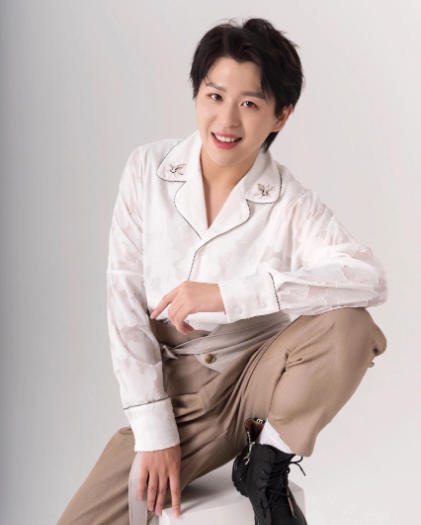 歌手刘丞以诈骗,侵吞财产罪被判处有期徒刑3年4个月