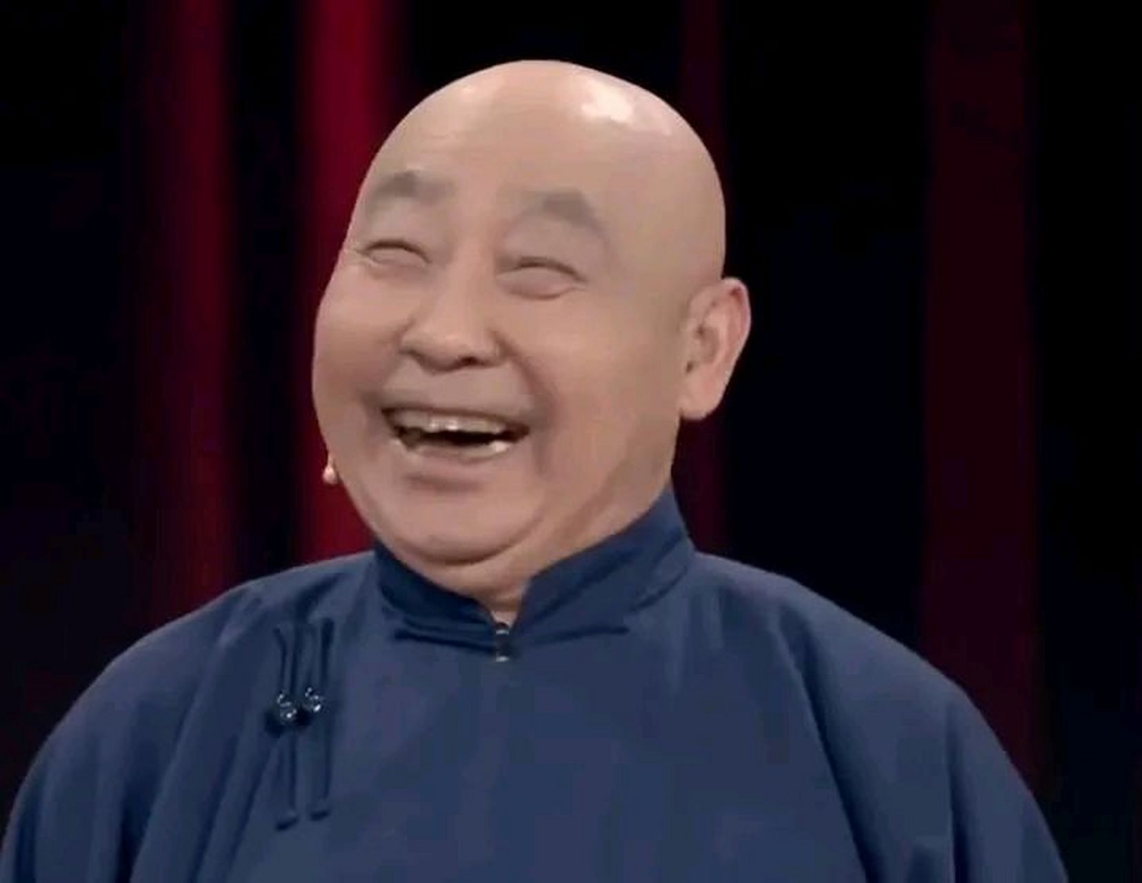 相声演员,王文林,年轻时候就光头,亮的跟个葫芦一样,和方笑文一起上台