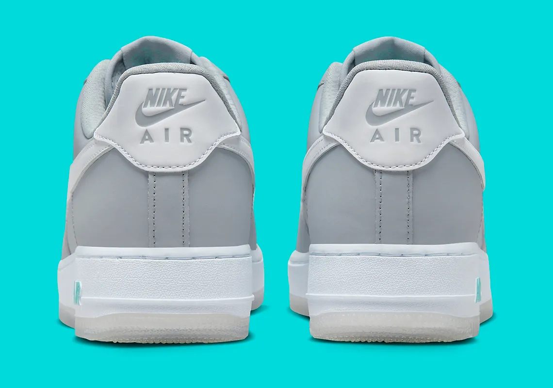穿上这款受 mag 启发的 nike air force 1 low 回到未来