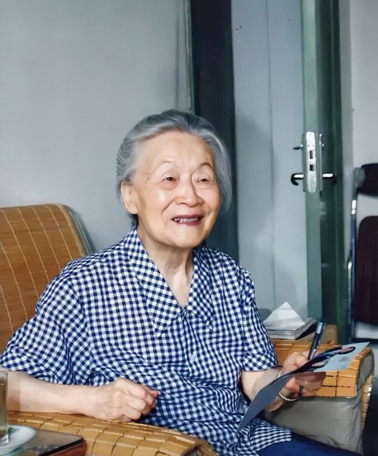 杨绛先生说凡是能把家庭经营好的人一定是个了不起的人