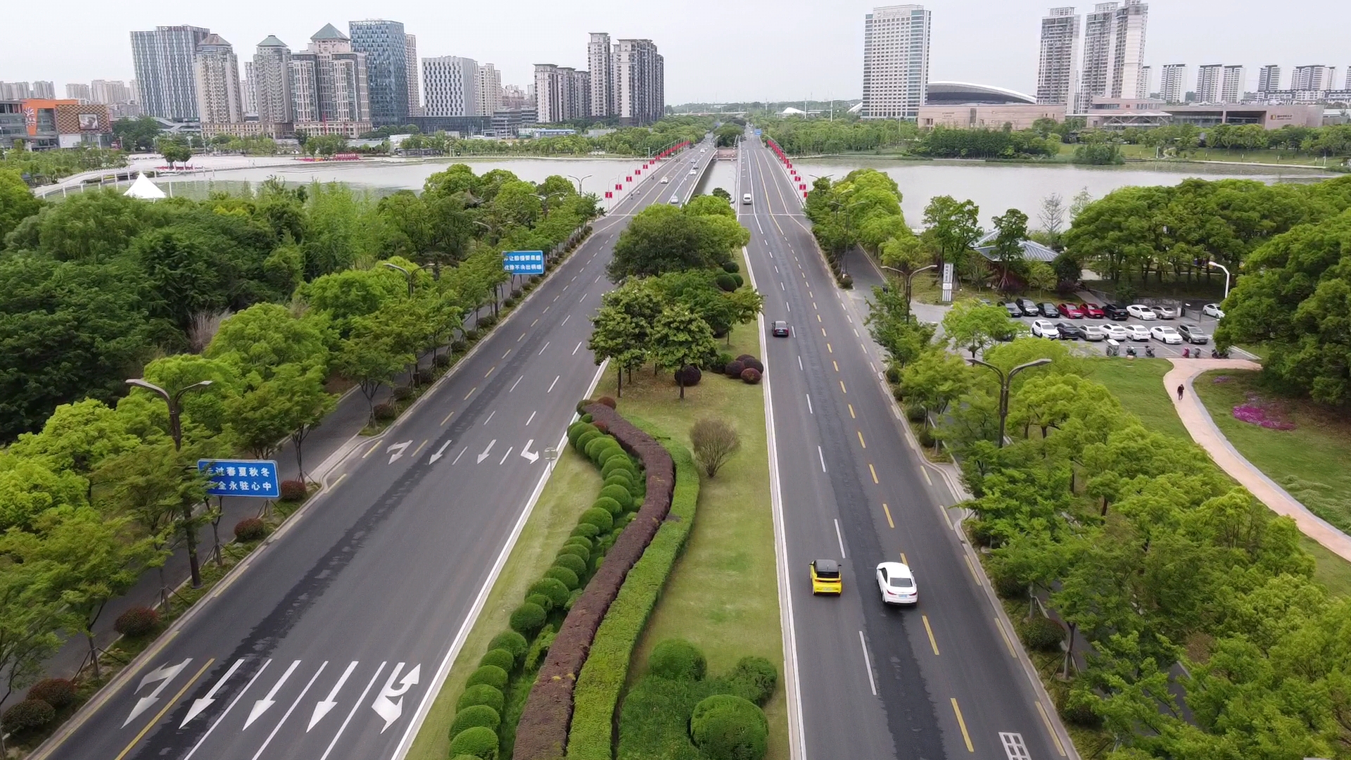 文昌路是贯穿扬州城东西向的中轴线,请俯瞰文昌西路